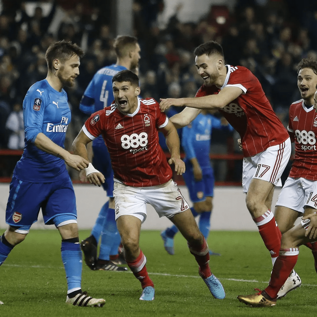 【新闻】逾2亿美元“蒸发”后，美光恢复对华为的芯片供应(图2)